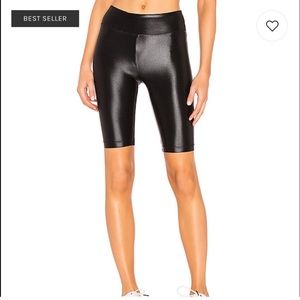 Koral Infinity shorts